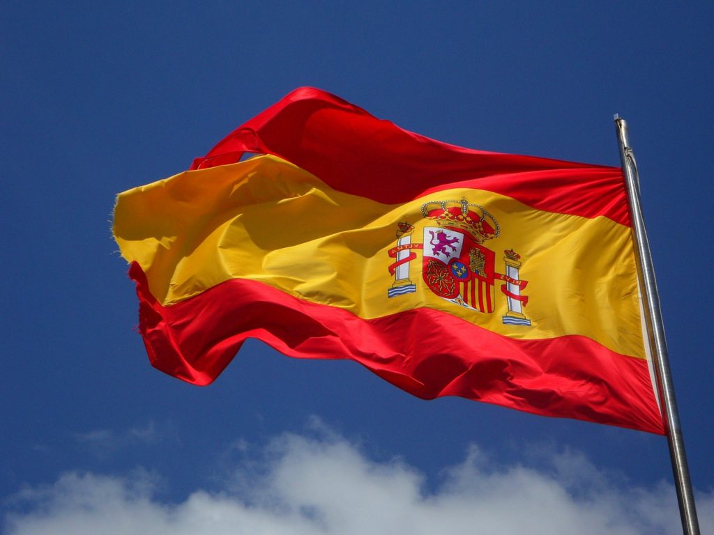 spain, flag, flutter-379535.jpg